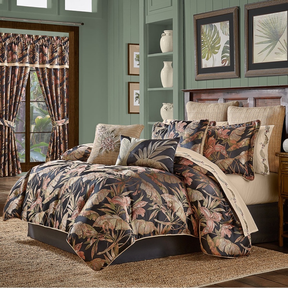 Luxury Black 4-PieceCALIFORNIA KING Comforter Set By J Queen